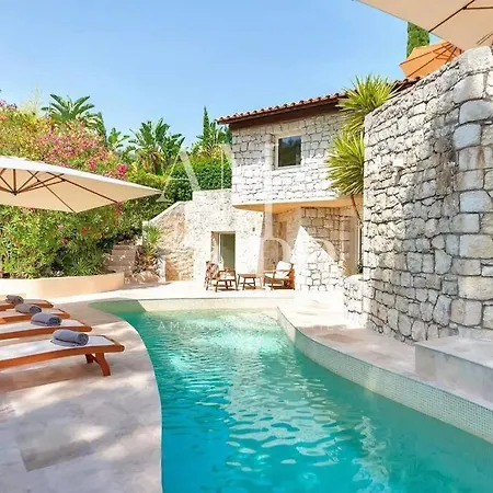 A 18 Minutes A Pieds De La Croisette Et Ses Plages Willa Cannes